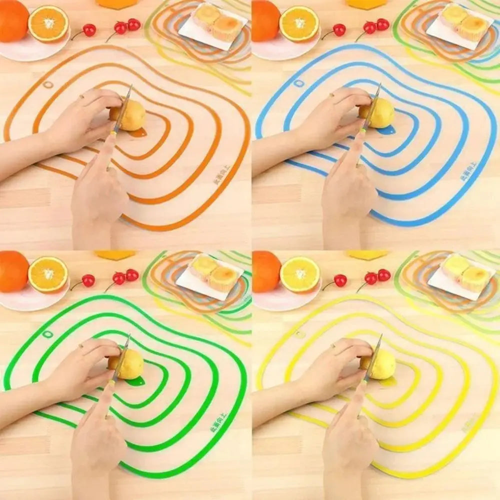 planche découper moderne antidérapante antibactérienne orange bleu vert jaune rayures concentriques transparente flexible