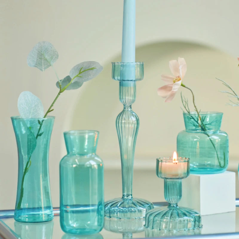 vase table verre transparent moderne fleurs artificielles feuilles bougie décoration intérieure nordique