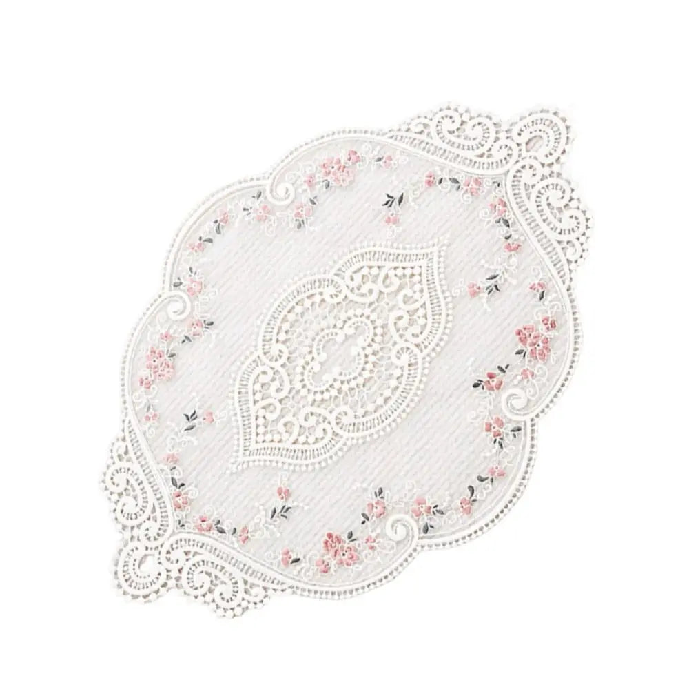 serviettes table brodées fleurs dentelées beige rose vert traditionnelles 12cm respectueuses environnement