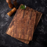 planches découper bois teck durable élégante cuisine préparation aliments rectangle marron clair herbes bol