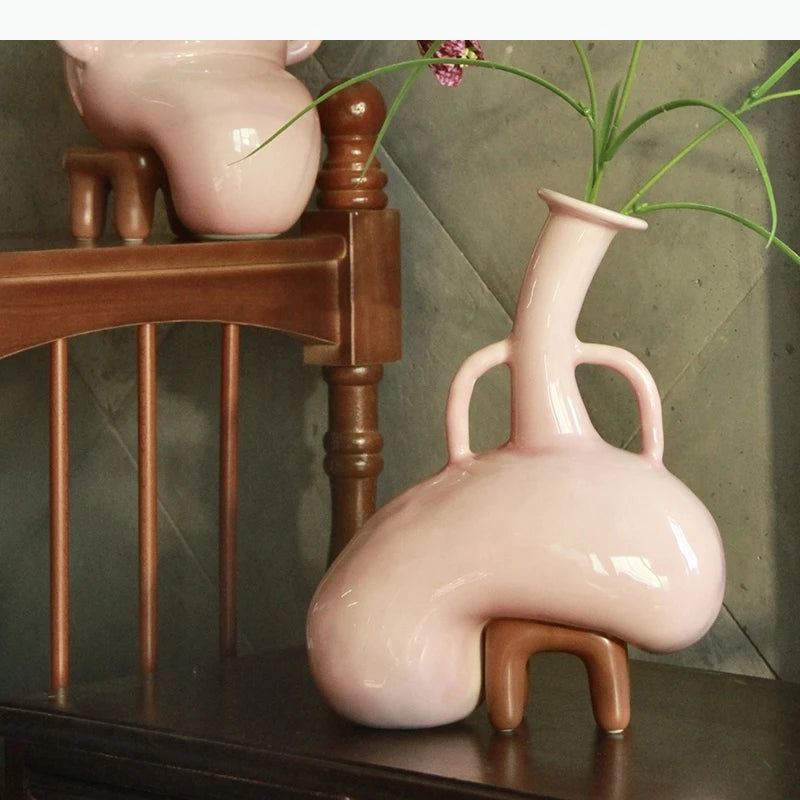 vase décoratif moderne rose marron nuance sculptural asymétrique fixations pied