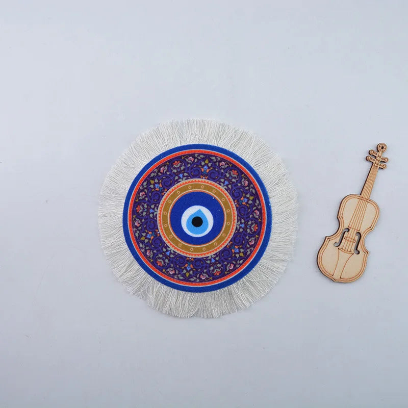 serviettes table multicolores mandala franges blanches ethnique boho chic violon miniature bois