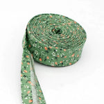 ruban coton motif floral rouge vert bleu blanc couture artisanale décoration textile