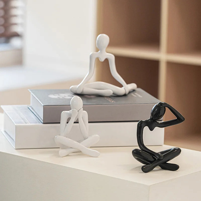 statues abstraites modernes noir blanc décor simple minimaliste