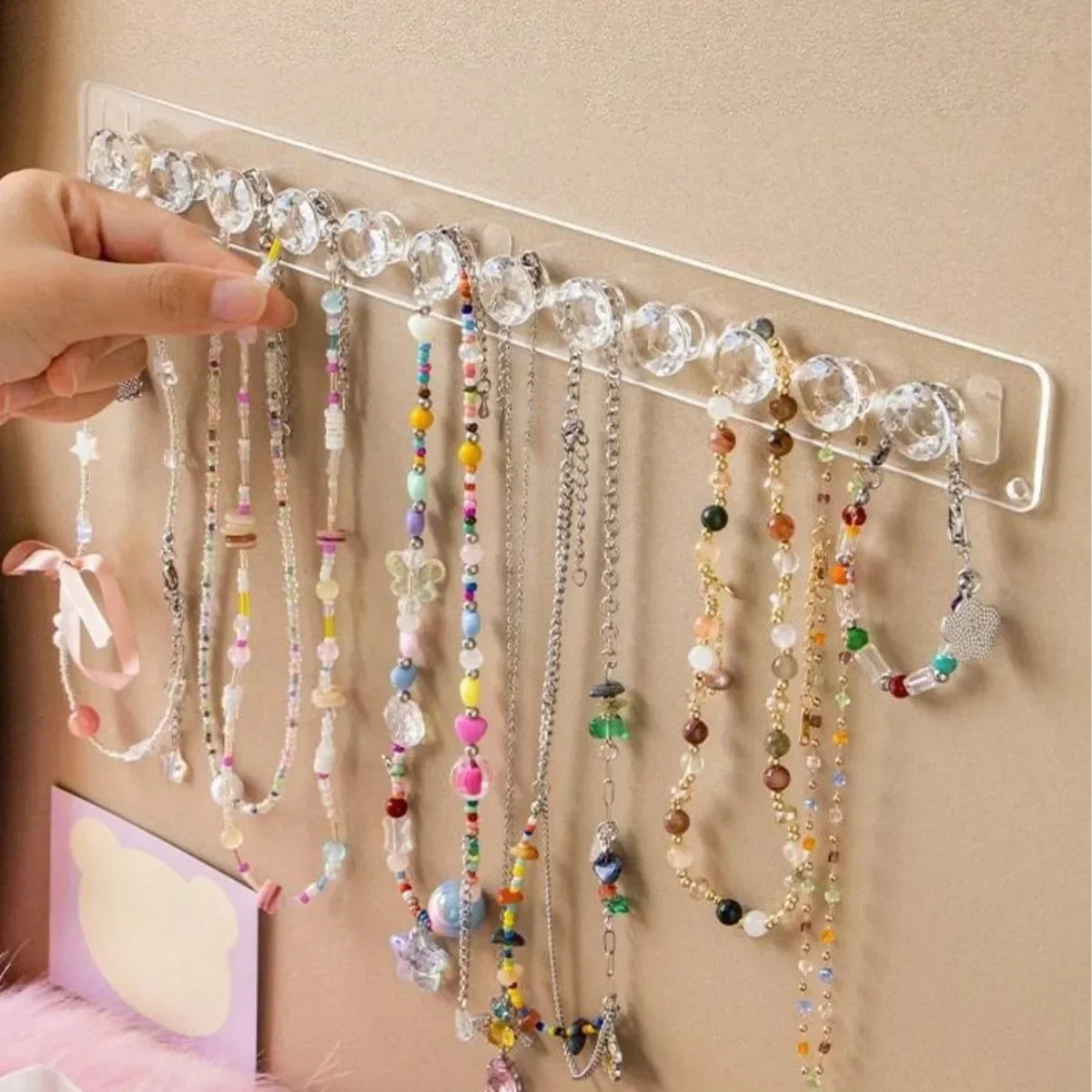 porte bijoux mural transparent moderne adhésif boucles d'oreilles colliers rondes élégant organisation décoration