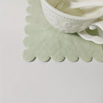 serviettes jetables vert sauge bord dentelé texture points qualité supérieure modernes cocktail fête mariage