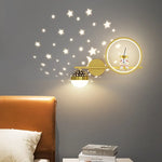 lampe murale moderne or noir blanc support sphère lumineuse figurine étude chambre entrée