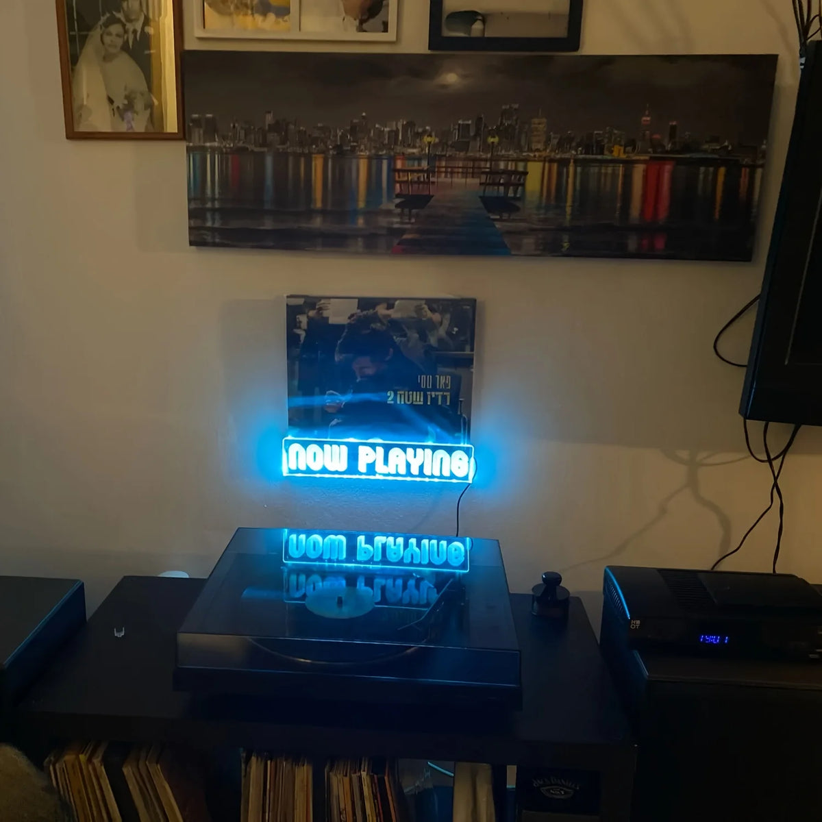 enseigne lumineuse néon now playing bleu clous câble usb interrupteur réutilisable salon