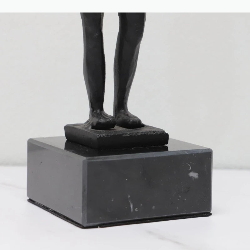 sculpture décorative moderne noir transparent figure humaine musclee sphères lisses maison art deco