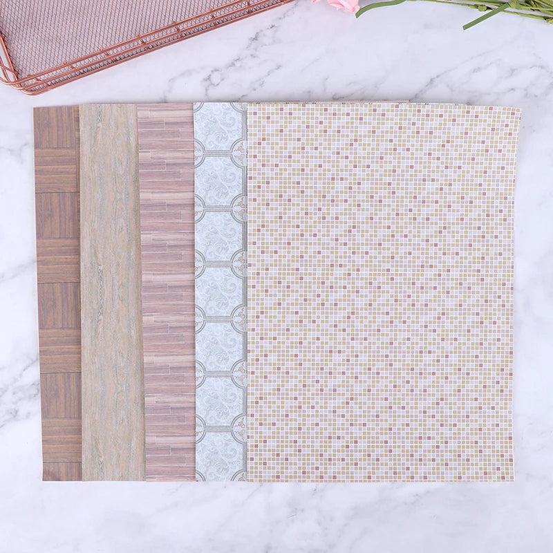 papier peint imitation bois carreaux céramique motifs géométriques floraux chambre maison poupées