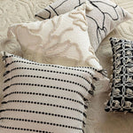 coussin noir blanc brodé géométrique moderne fixé 45x45cm décoration