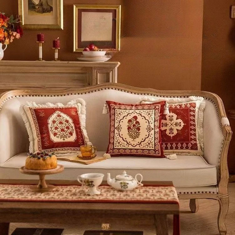 coussin carré fleuri rouge velours polyester traditionnel décor maison voitures 45x45cm 55x55cm
