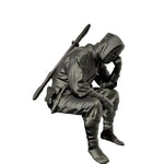 statue miniature ninja noir texturée poignard ceinture bottes réaliste japonais décoration étagère