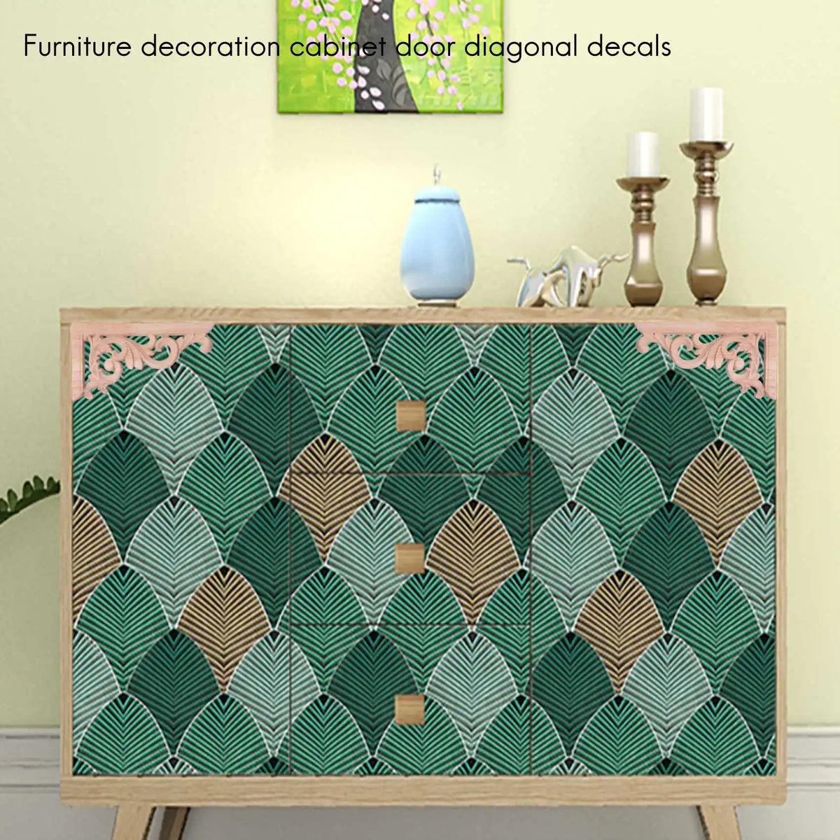 corniche décorative ornements floraux bois clair classiqueintérieur décoration