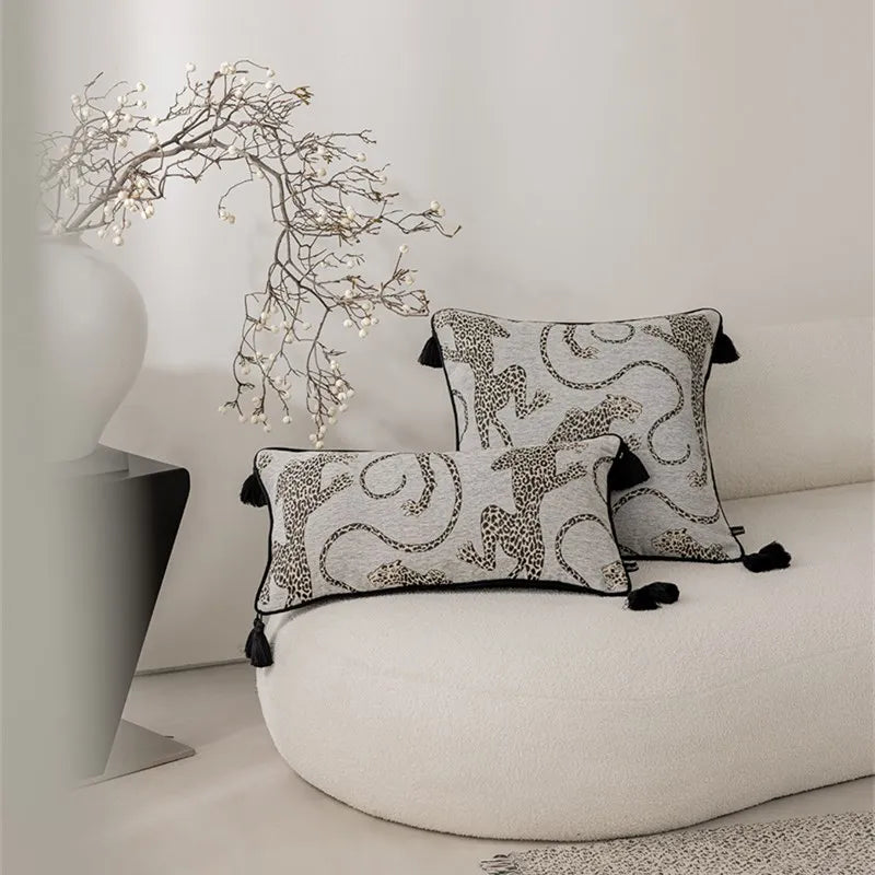 housse coussin rectangle chenille léopard brodé 30x60cm noir moderne décoration sofa lit bar