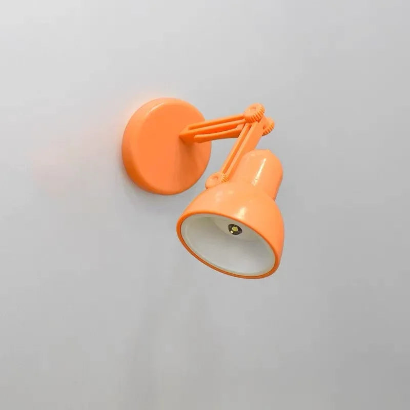lampe table moderne adhésive couleurs vives orange rose vert jaune matériau lisse minimaliste