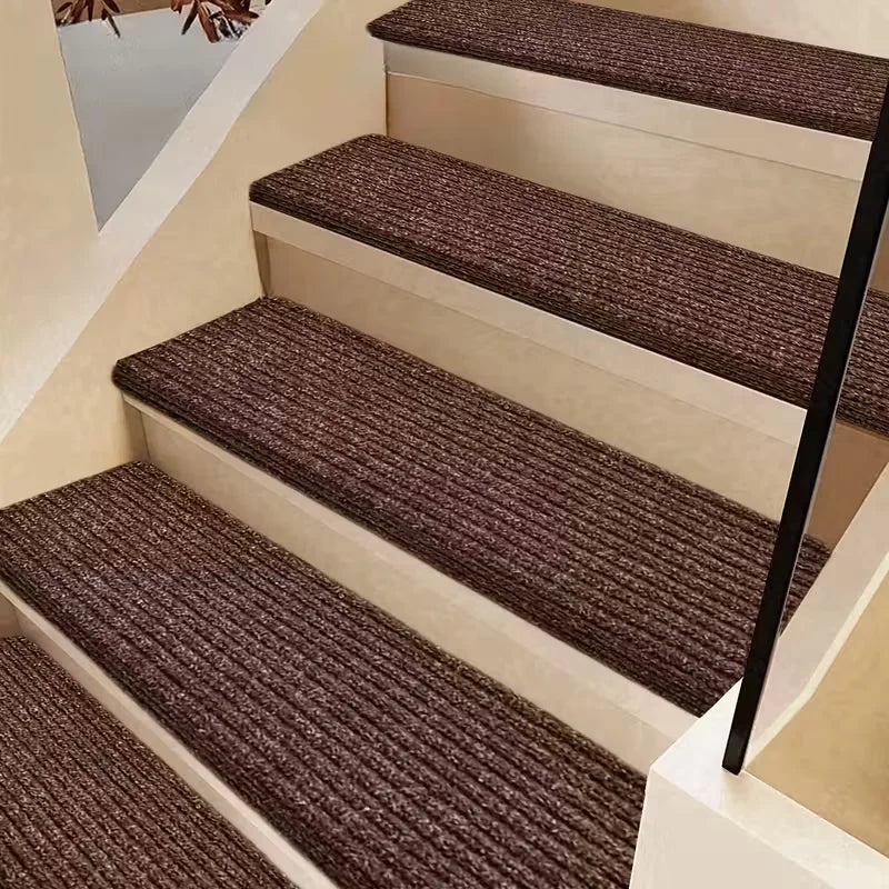 tapis d'escalier rayures horizontales gris moderne antidérapant polyester adhésif extérieur lavable 80cm