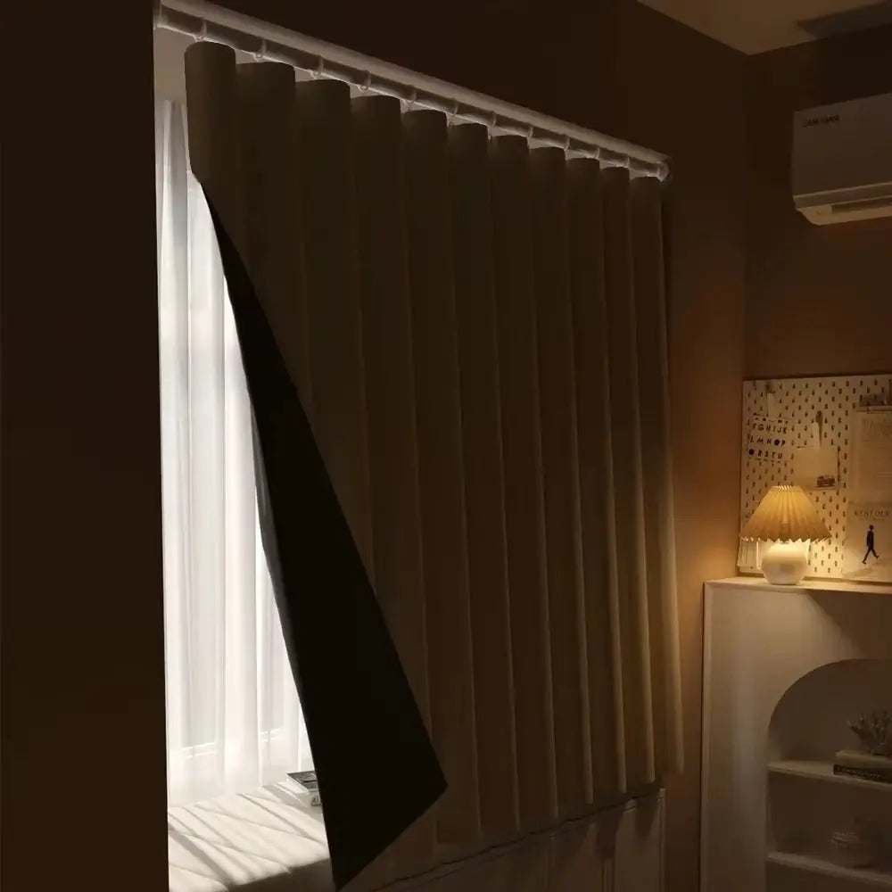 rideau blackout moderne plissé beige noir opacité totale partie transparente tringle crochets inclusion
