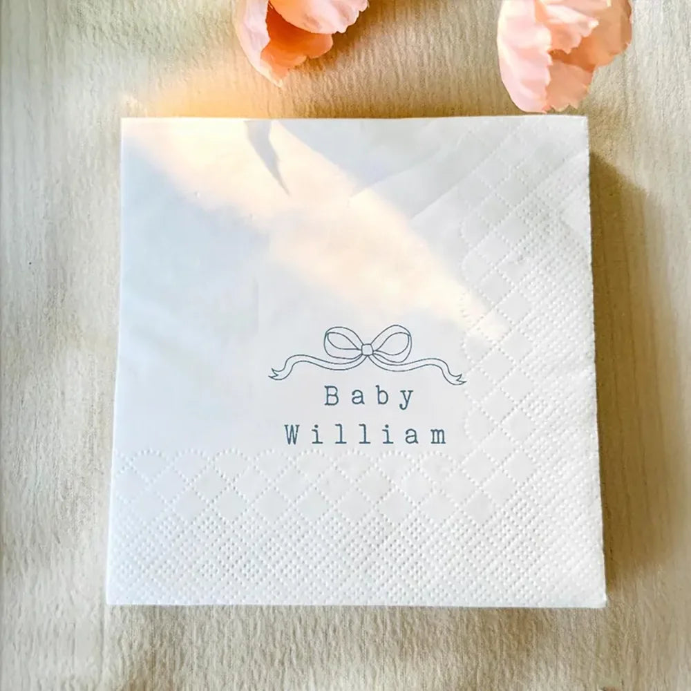 serviettes papier mariage anniversaire baby shower decoration table blanc bleu ruban texte fleurs couverts