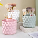 organisateur moderne pot rangement brosse maquillage crayons ciseaux règle vert pastel rose pâle blanc