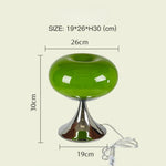 lampe table moderne vert blanc noir verre métal scandinave interrupteur bouton éclairage intérieur salon