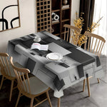 nappe imperméable rectangulaire moderne géométrique gris noire réutilisable polyester table fête salle manger