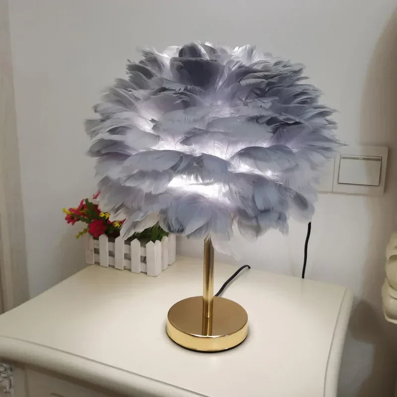 lampe table plumes moderne rose gris blanc décoration bohème éclairage original led certifiée vde
