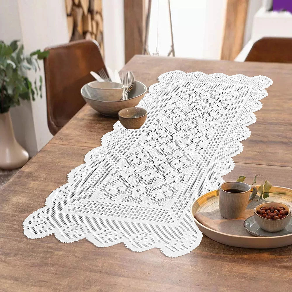 nappe dentelle blanche motif floral géométrique transparent table salle mangerextérieur restaurant mariage fêtes