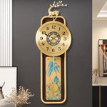 horloge murale or traditionnelle décoration florale chiffres arabes métal doré cerf montagnes