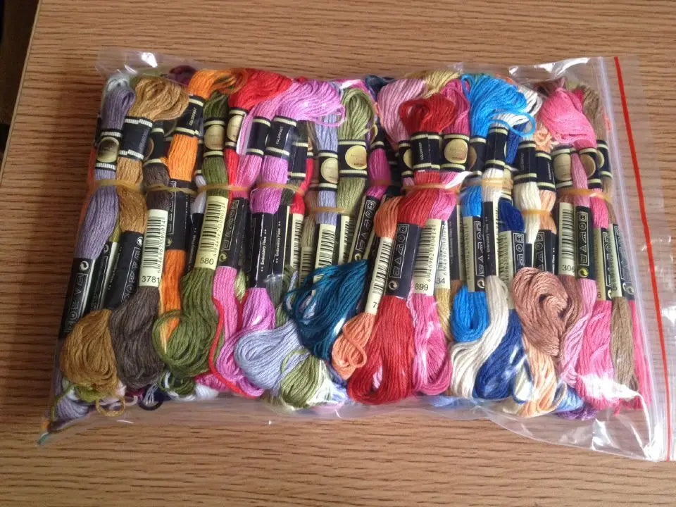 fil broder multicolore écheveau point croix toile soluble peinture créative package