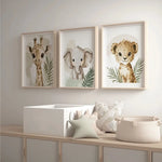 Toile d'art animaux safari illustration girafe éléphant lionceau verte chambre enfant sans cadre 30x45cm