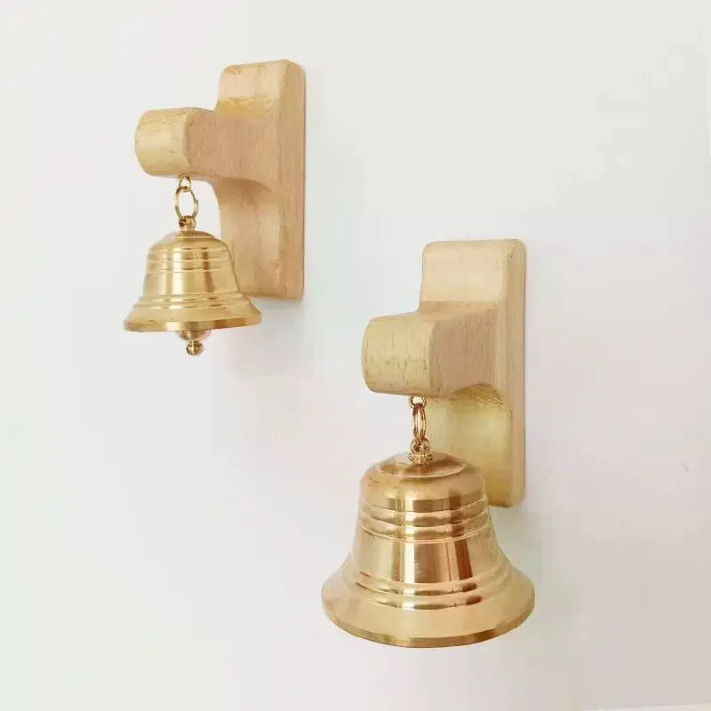 cloches dorées rondes classiques clips bois oiseau texte décoration entrée chambre nouvelleannée