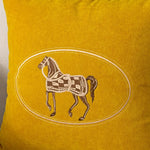 coussin jaune motif cheval moderne taie d'oreiller polyester coton respectueux environnement zipper 45cm 45cm
