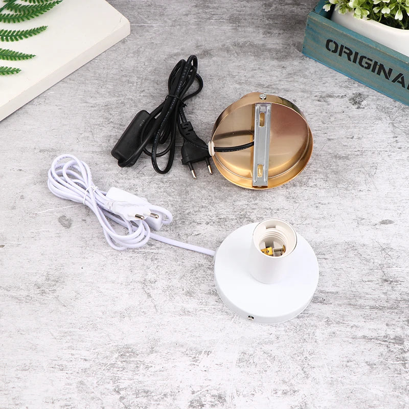 support ampoule moderne câble alimentation prise électrique noir doré blanc métallique