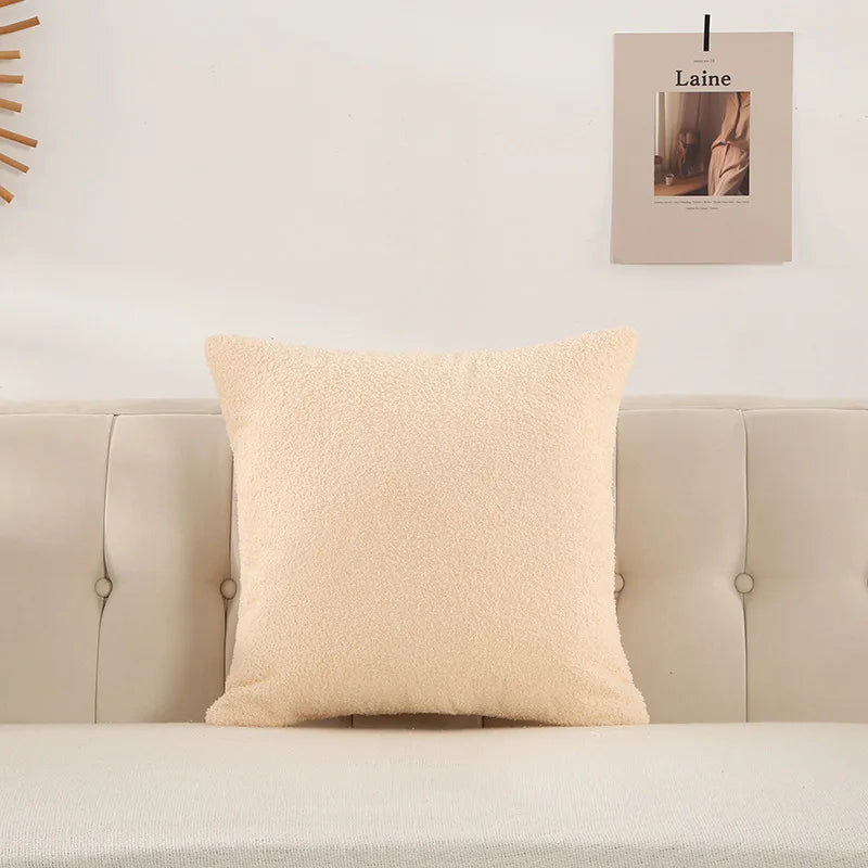 coussin peluche vert jaune rose gris clair texture bouclée moderne 60x60cm fixations