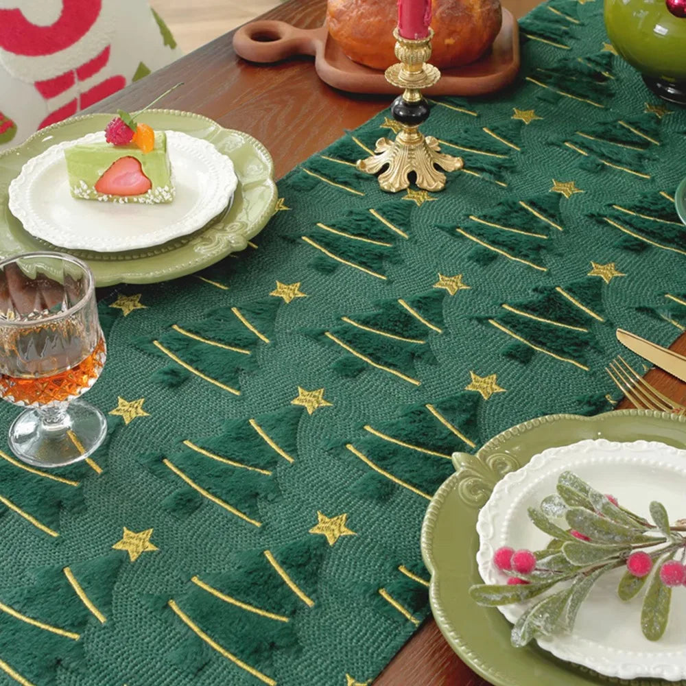 chaise table arbre noël brodé rouge vert décoration festive tissu épais étoiles dorées noel