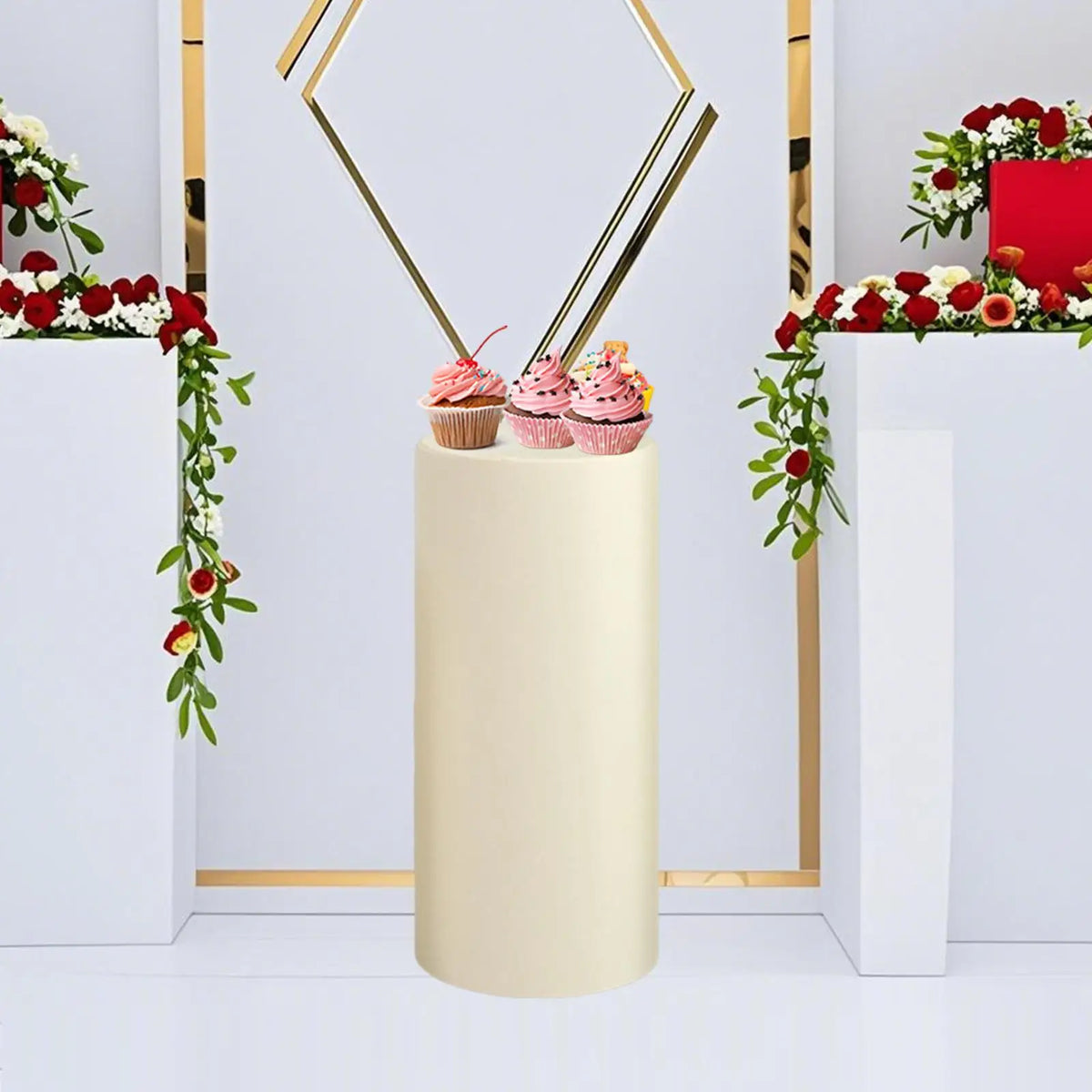 socle cylindrique tissu blanc crème mariage décoration fête desserts table led minimaliste