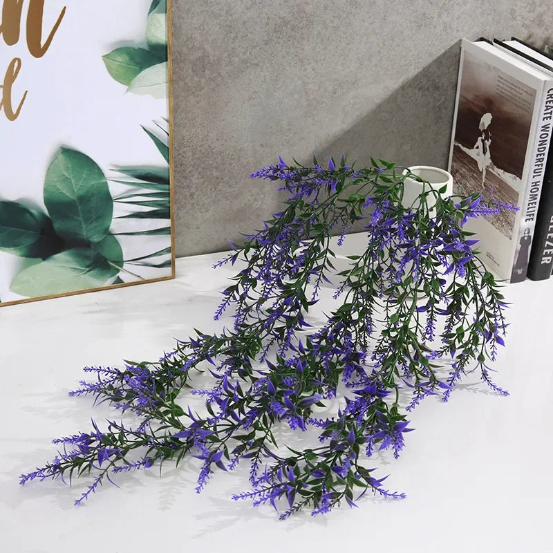 guirlande suspendue artificielle lavande verte violette feuilles fleurs colorées moderne décoration intérieure anneau métallique