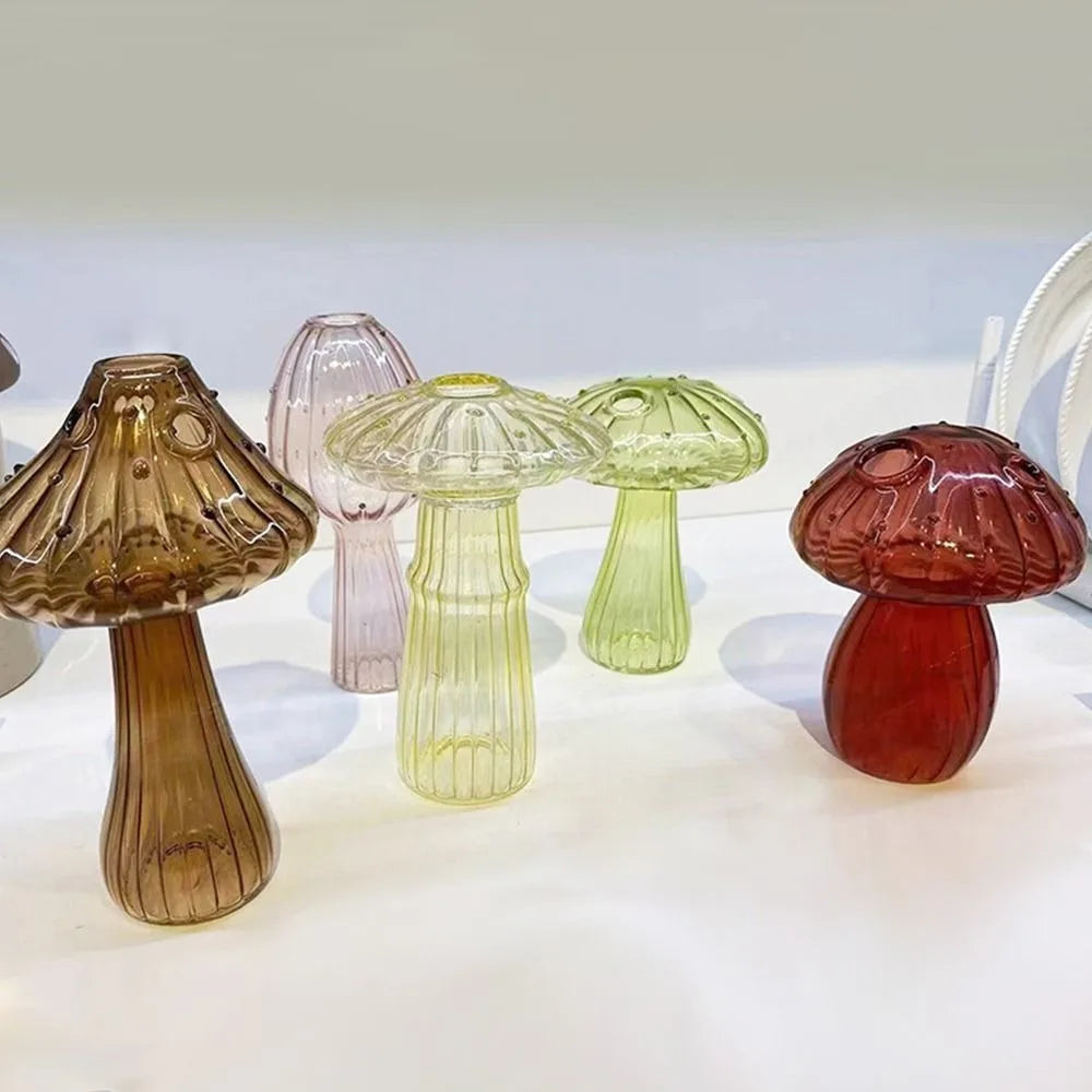 vases champignon moderne transparent rayures verticales marron rose vert rouge bleu orange