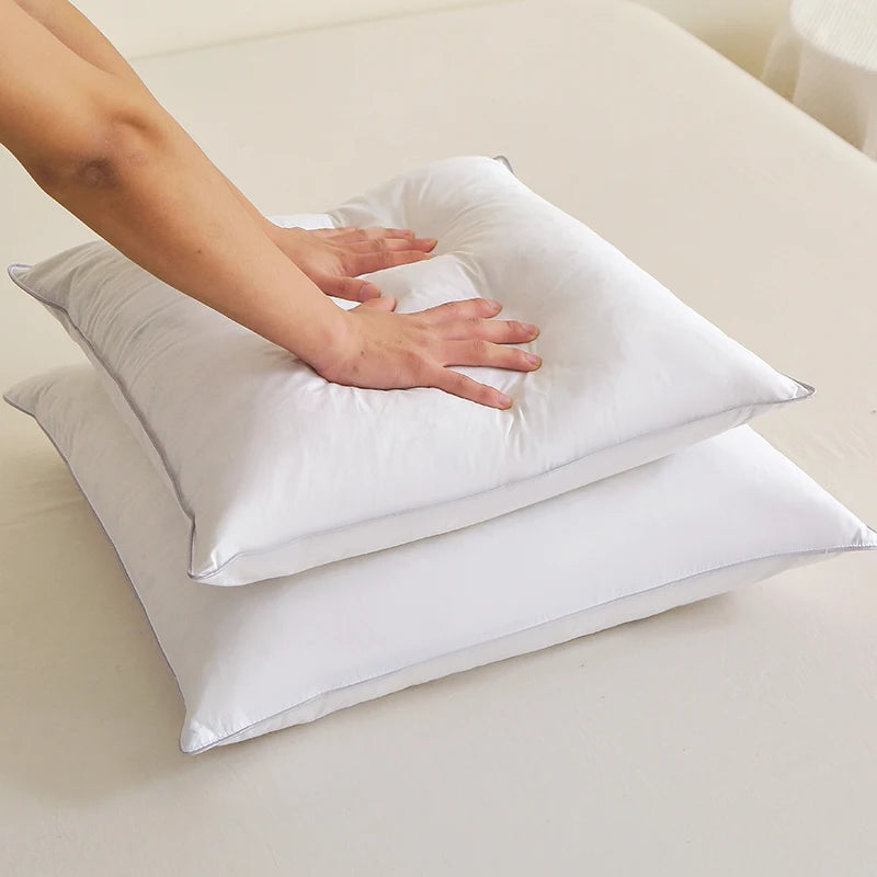 coussin plume hypoallergénique 100% coton blanc rectangulaire minimaliste fixé adaptable lit siège