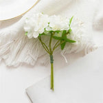 bouquet artificiel fleurs rouge rose jaune violet bleu blanc moderne intérieur décoration festive