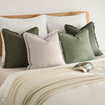 coussins décoratifs bohèmes lin texturé franges blanc cassé vert olive gris