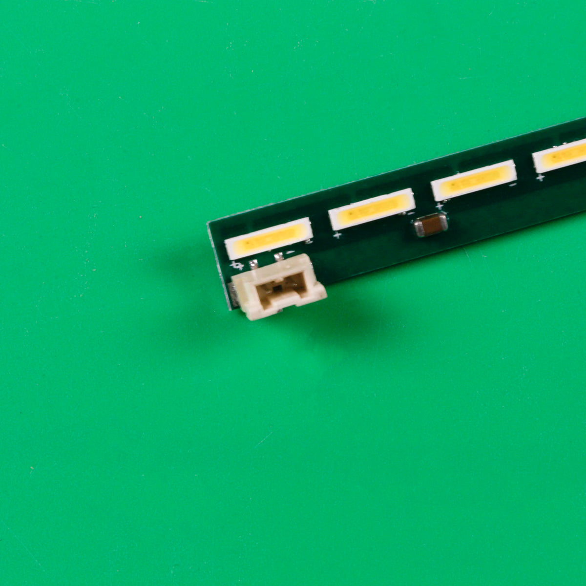 ruban led vert jaune adhésif moderne connecteur 711mm 68leds électroménager éclairage intérieur technologie