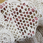 nappes table dentelle crochet blanches motifs floraux vintage champêtre translucent decoration