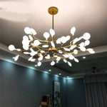 suspension lumineuse or blanc feuilles stylisées opalescente contemporaine 18 ampoules