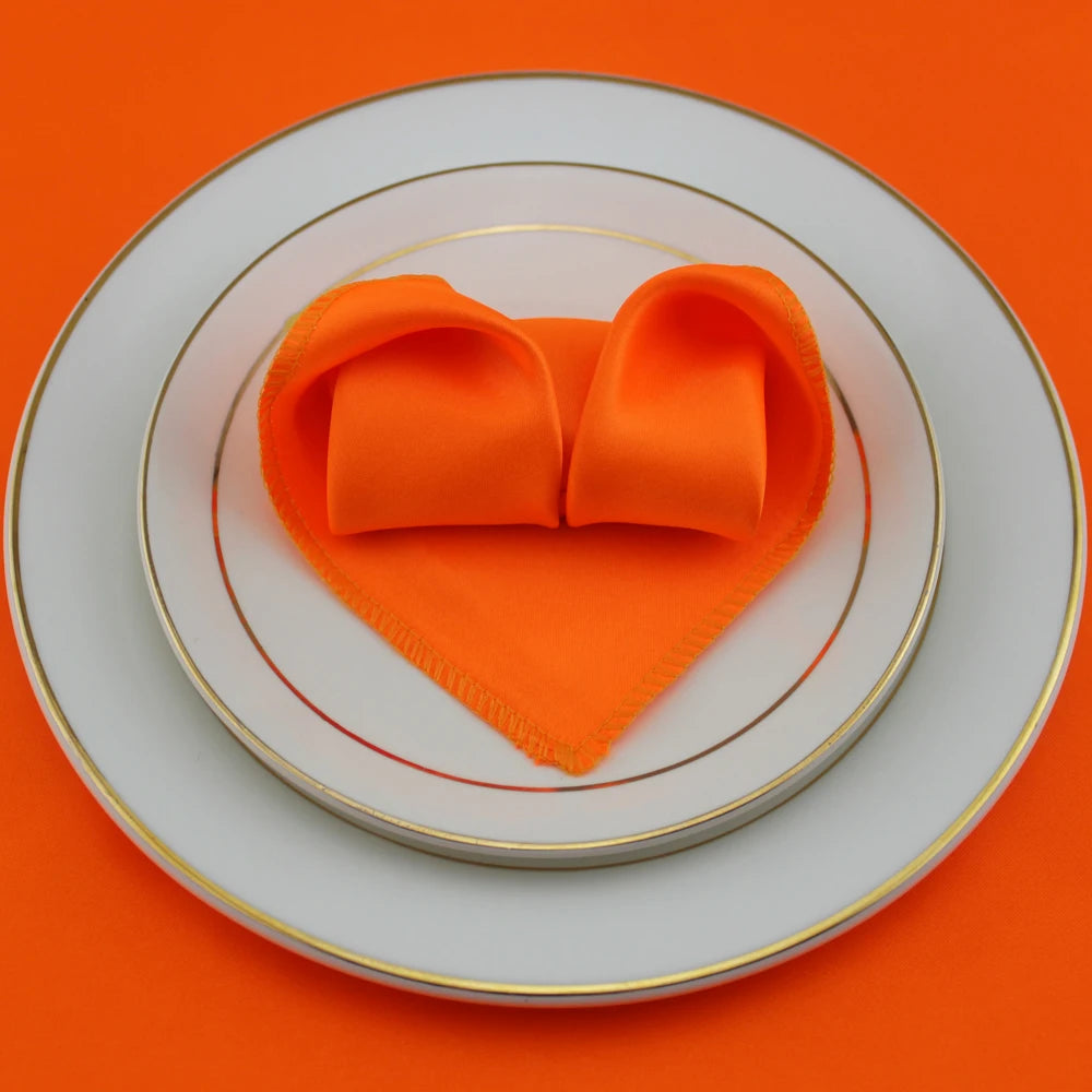 serviette table satin pliée forme coeur mariage décoration fête