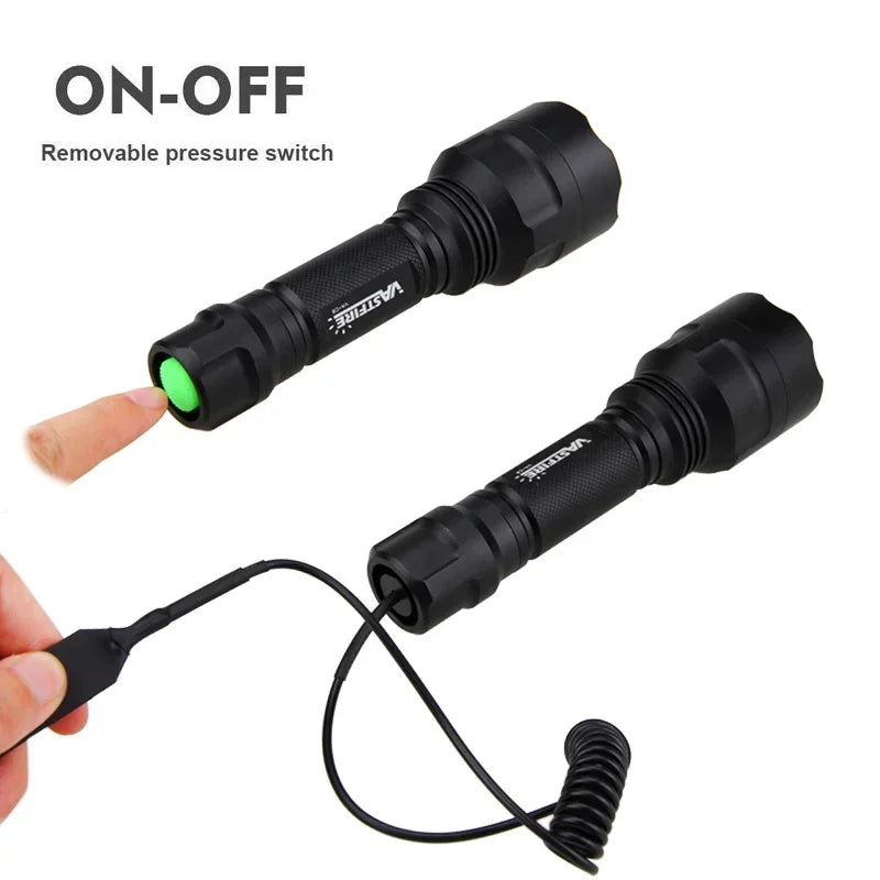 lampe torche rechargeable led noire anti glisse 5w rouge vert camping