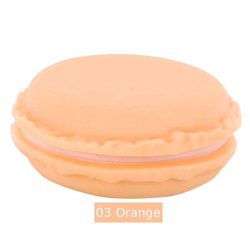 boîtes rangement forme macaron couleurs vert orange rose jaune créatif ludique capsules blanches vertes
