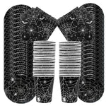 assiettes halloween araignées verres serviettes table noire blanc points brillants toile festive octobre