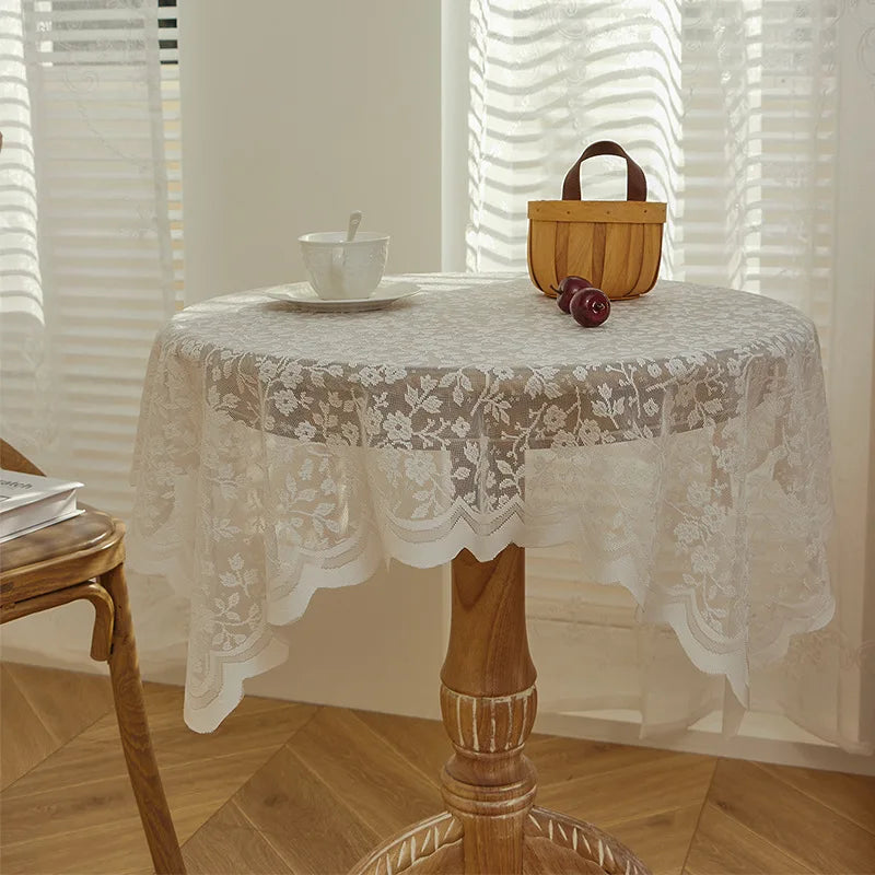 nappe table blanche broderie florale semi transparente classique réutilisable lavable machine